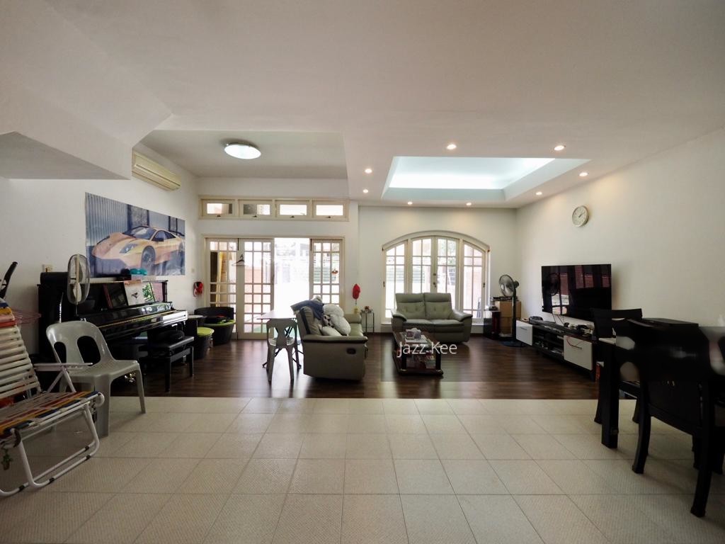 Sea Breeze Walk (D16), Terrace #224971811